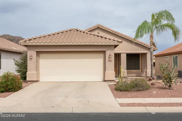 Property Slideshow image 2 of 39 | 7992 w cottonwood wash way, Tucson, AZ, 85743