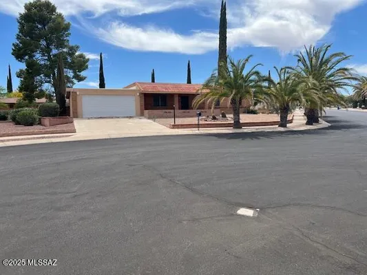 Property Slideshow image 2 of 30 | 132 e la espina, Green Valley, AZ, 85614