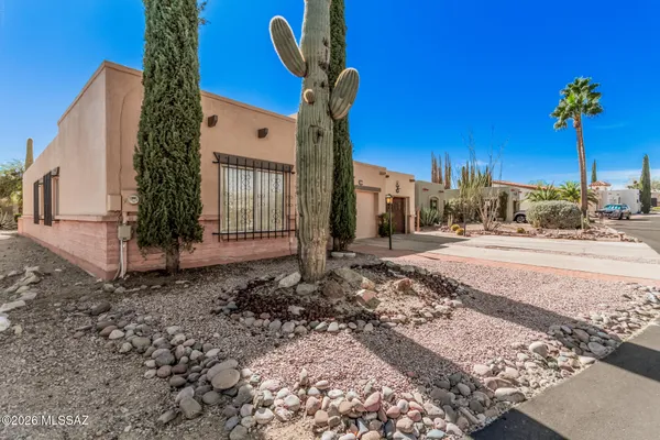 Property Slideshow image 3 of 25 | 1409 w calle mendoza, Green Valley, AZ, 85622