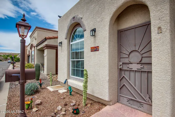Property Slideshow image 2 of 39 | 1126 w caminito mio, Sahuarita, AZ, 85629