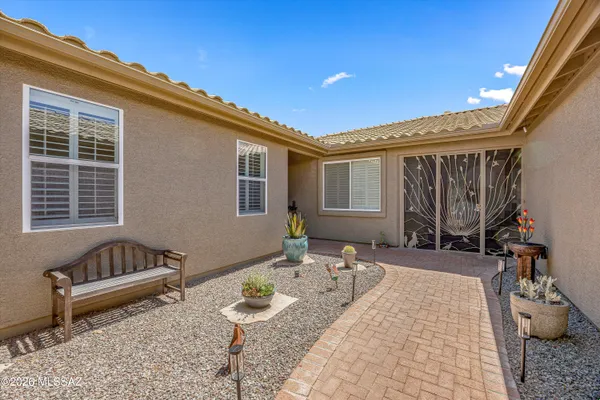 Property Slideshow image 2 of 38 | 39461 s mchaney ct, Saddlebrooke, AZ, 85739