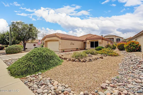 Property Slideshow image 3 of 31 | 14053 n trade winds way, Oro Valley, AZ, 85755