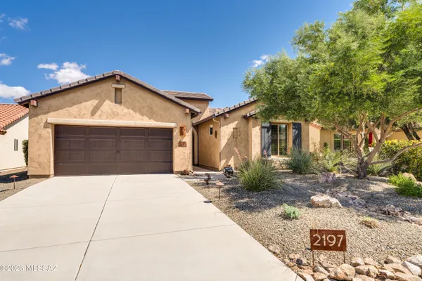 Property Slideshow image 2 of 50 | 2197 e apache springs ln, Green Valley, AZ, 85614