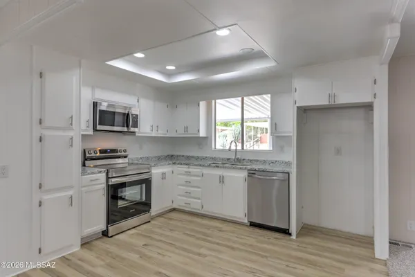 Property Slideshow image 2 of 25 | 278 w mora dr, Green Valley, AZ, 85614