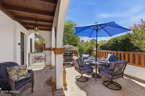 Property Slideshow image 3 of 41 | 189 s paseo sarta d, Green Valley, AZ, 85614