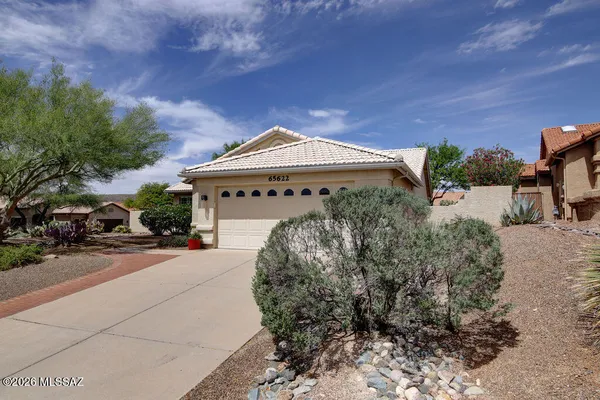 Property Slideshow image 2 of 41 | 65622 e rocky trail dr, Saddlebrooke, AZ, 85739
