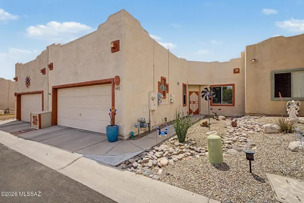 Property Slideshow image 2 of 47 | 441 w deerwood ln, Green Valley, AZ, 85614
