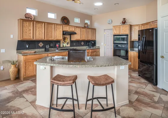 Property Slideshow image 3 of 38 | 13115 n desert mosaic pl, Marana, AZ, 85658