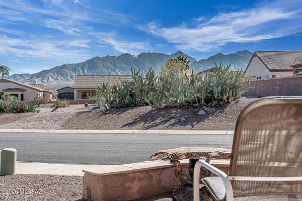 Property Slideshow image 2 of 49 | 5108 s via, Green Valley, AZ, 85622
