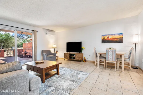 Property Slideshow image 3 of 21 | 1208 s alpine cir, Green Valley, AZ, 85614