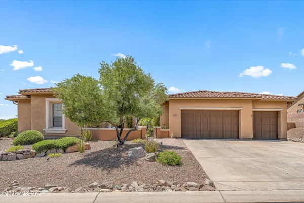 Property Slideshow image 2 of 46 | 36952 s ocotillo canyon dr, Tucson, AZ, 85739
