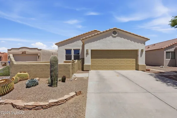 Property Slideshow image 2 of 37 | 2189 s via, Green Valley, AZ, 85614