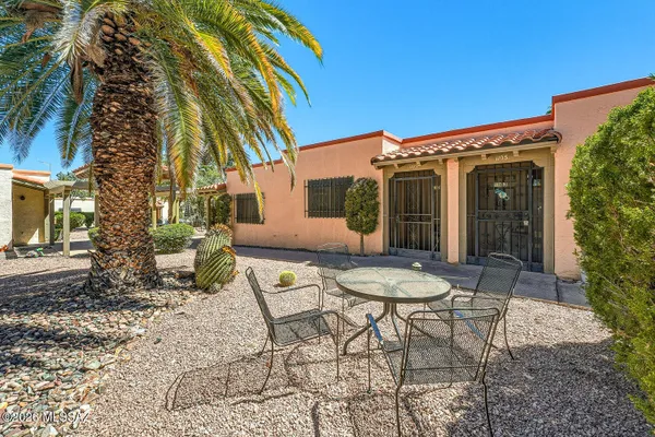 Property Slideshow image 2 of 26 | 1105 s calle de las casitas, Green Valley, AZ, 85614