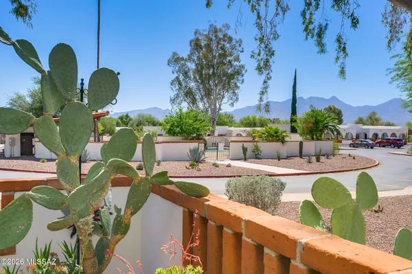 Property Slideshow image 3 of 28 | 392 s paseo cerro a, Green Valley, AZ, 85614