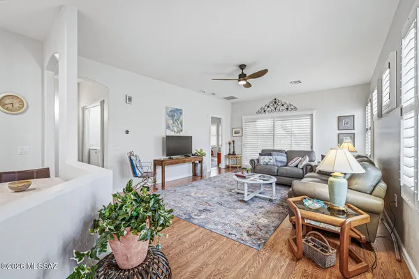 Property Slideshow image 3 of 26 | 528 w calle sedillo, Sahuarita, AZ, 85629