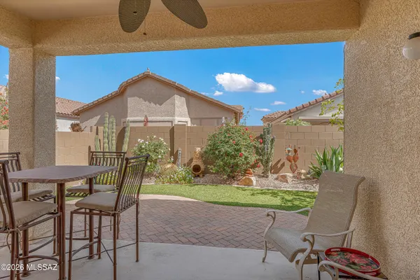 Property Slideshow image 2 of 49 | 246 w calle del estribo, Sahuarita, AZ, 85629