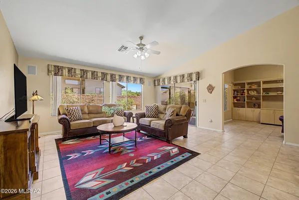 Property Slideshow image 3 of 26 | 1440 n goldeneye way, Green Valley, AZ, 85614