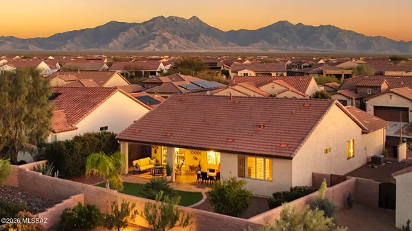 Property Slideshow image 3 of 29 | 2397 e skywalker way, Green Valley, AZ, 85614