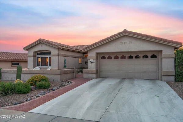 Property Slideshow image 2 of 51 | 14183 n buckingham dr, Oro Valley, AZ, 85755
