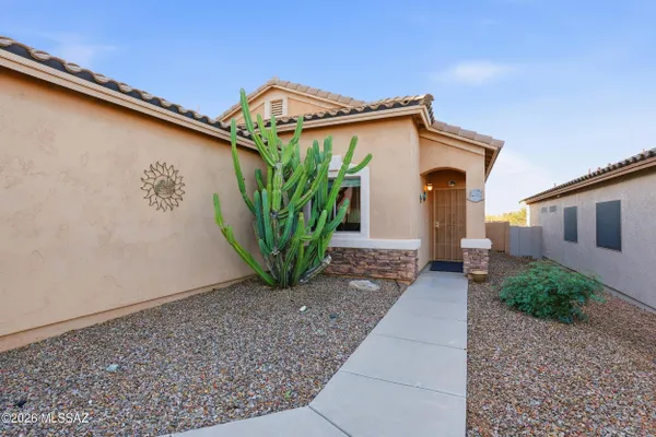 Property Slideshow image 2 of 32 | 1346 w via, Sahuarita, AZ, 85629