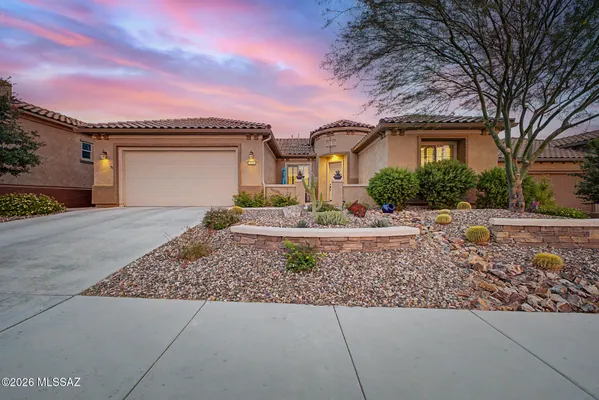 Property Slideshow image 2 of 49 | 7121 w kanab creek trl, Marana, AZ, 85658