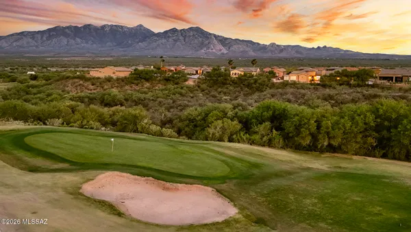 Property Slideshow image 3 of 22 | 1734 w acacia bluffs dr, Green Valley, AZ, 85622