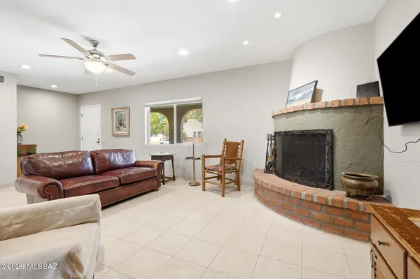Property Slideshow image 3 of 28 | 1349 n paseo de golf, Green Valley, AZ, 85614