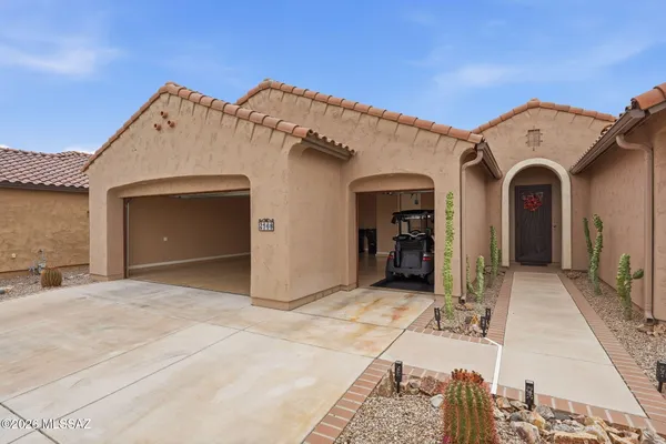 Property Slideshow image 3 of 47 | 2568 e arica way, Green Valley, AZ, 85614