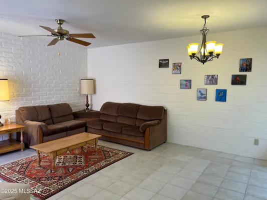 Property Slideshow image 2 of 25 | 243 n calle del diablo, Green Valley, AZ, 85614