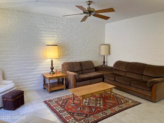 Property Slideshow image 3 of 25 | 243 n calle del diablo, Green Valley, AZ, 85614