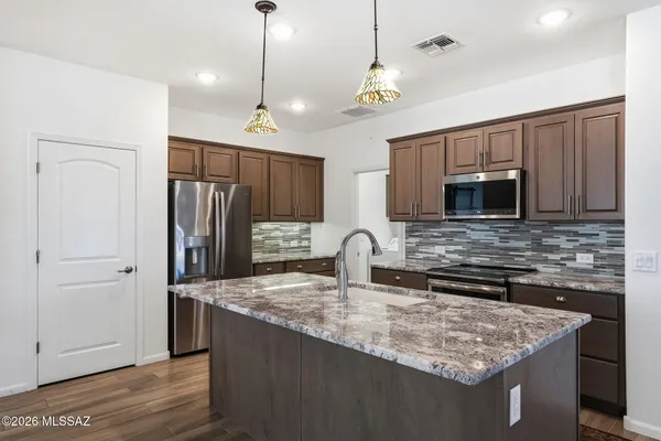 Property Slideshow image 3 of 33 | 1119 n echo ranch dr, Green Valley, AZ, 85614