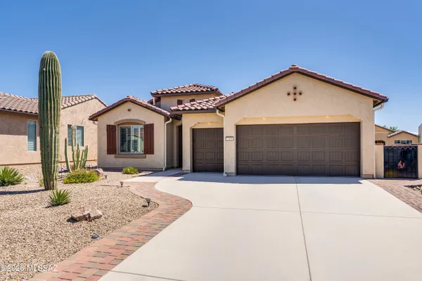 Property Slideshow image 3 of 50 | 2428 e lost ranch trl, Green Valley, AZ, 85614