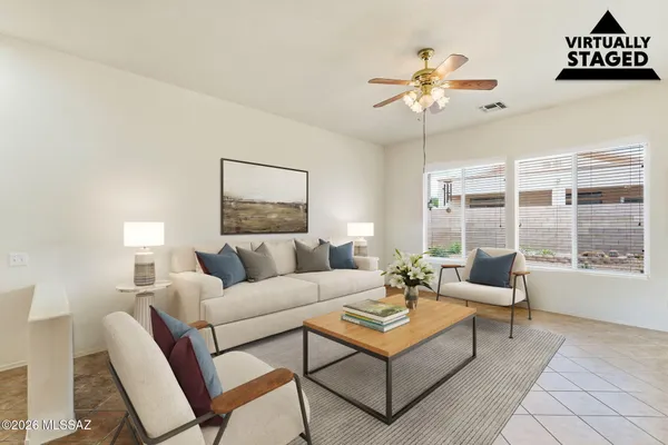 Property Slideshow image 3 of 35 | 333 w continental vista pl, Green Valley, AZ, 85614