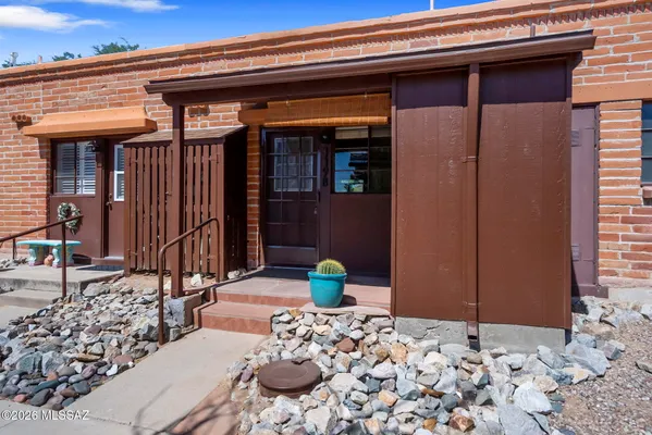 Property Slideshow image 2 of 20 | 119 s paseo tierra, Green Valley, AZ, 85614