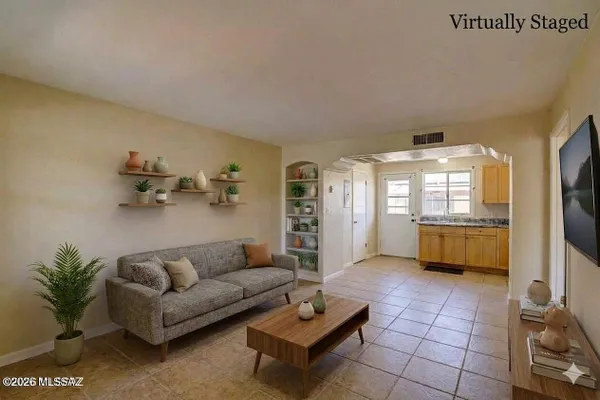 Property Slideshow image 2 of 25 | 135 s paseo quinta c, Green Valley, AZ, 85614