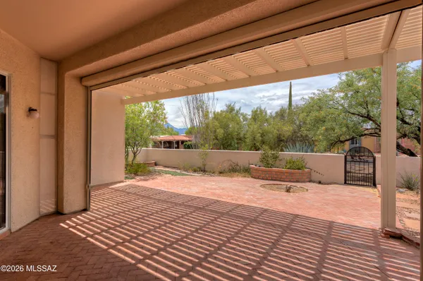 Property Slideshow image 3 of 26 | 651 w camino del bondadoso, Green Valley, AZ, 85614