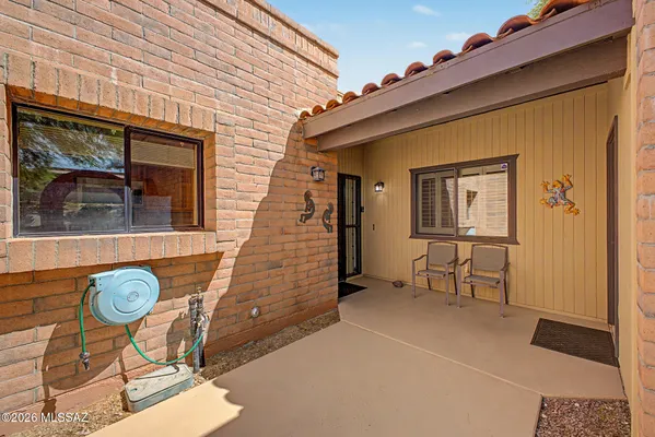 Property Slideshow image 2 of 41 | 2025 w ashbrook dr, Tucson, AZ, 85704