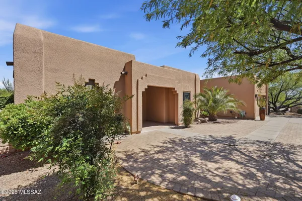 Property Slideshow image 2 of 51 | 490 s corte del poeta, Green Valley, AZ, 85614