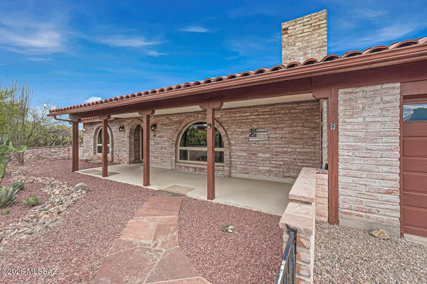 Property Slideshow image 2 of 41 | 210 w calle maria elena, Green Valley, AZ, 85614
