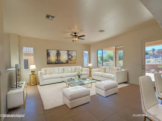 Property Slideshow image 3 of 45 | 2033 w acacia bluffs dr, Green Valley, AZ, 85622