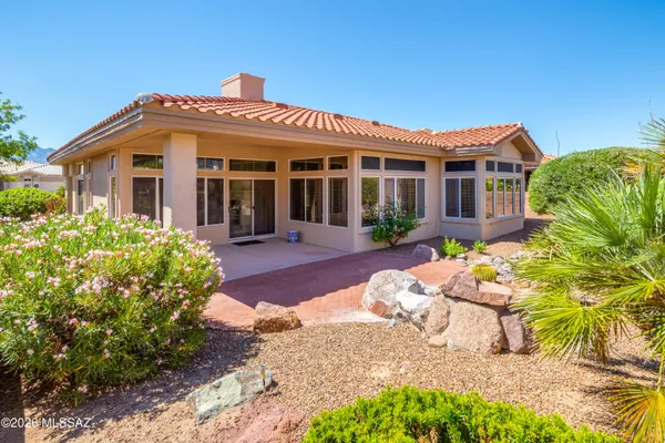 Property Slideshow image 2 of 37 | 14617 n desert rock dr, Oro Valley, AZ, 85755