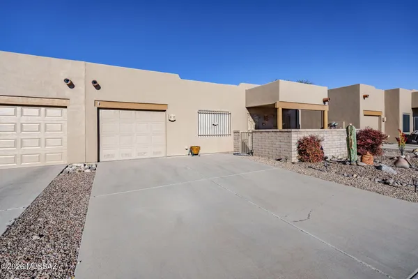 Property Slideshow image 2 of 34 | 3732 s paseo de los nardos, Green Valley, AZ, 85614