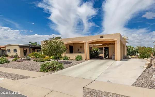 Property Slideshow image 2 of 31 | 2082 s santa carla dr, Green Valley, AZ, 85614