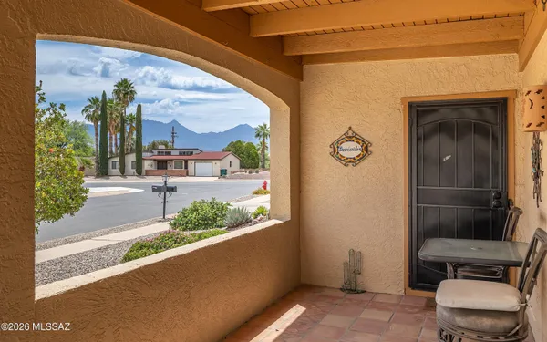 Property Slideshow image 3 of 31 | 2082 s santa carla dr, Green Valley, AZ, 85614