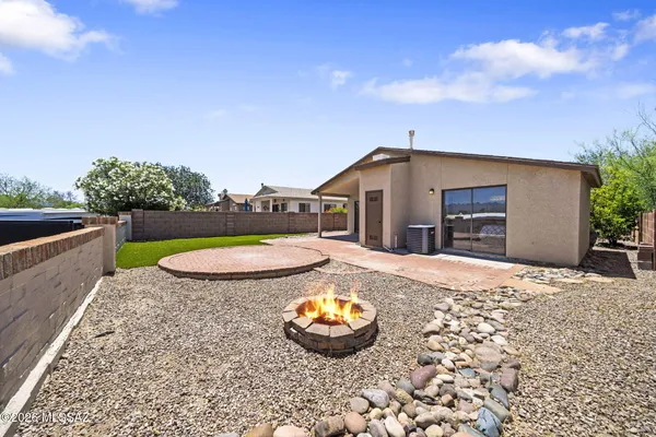 Property Slideshow image 3 of 43 | 184 e camino de diana, Green Valley, AZ, 85614