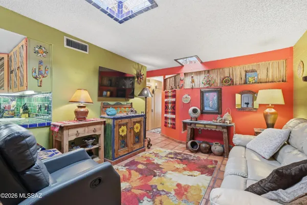 Property Slideshow image 3 of 26 | 146 w calle del ano, Green Valley, AZ, 85614
