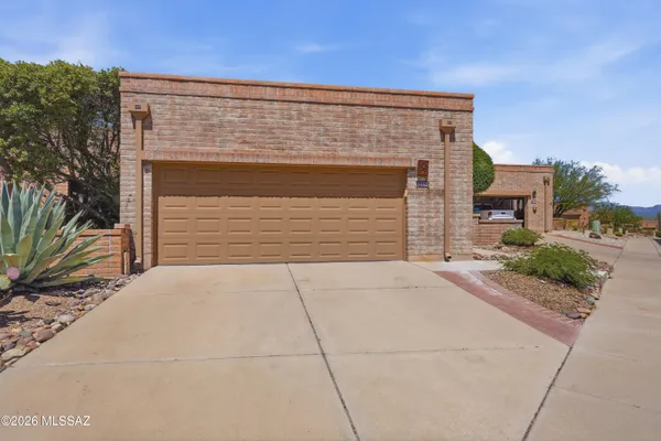 Property Slideshow image 2 of 49 | 1160 w camino del pato, Green Valley, AZ, 85622