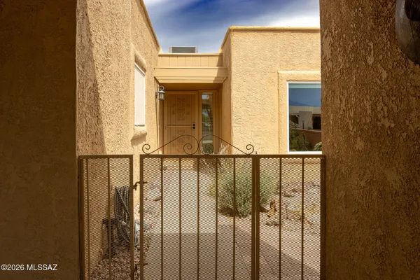 Property Slideshow image 3 of 22 | 724 w rio san pedro, Green Valley, AZ, 85614