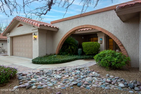 Property Slideshow image 2 of 36 | 1176 e rising sun dr, Oro Valley, AZ, 85755