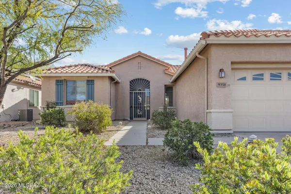 Property Slideshow image 3 of 33 | 9358 n desert mist ln, Tucson, AZ, 85743